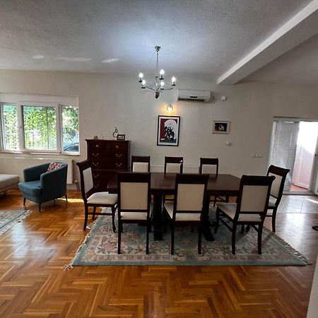 Charming cozy apartment Gewgelija Zewnętrze zdjęcie