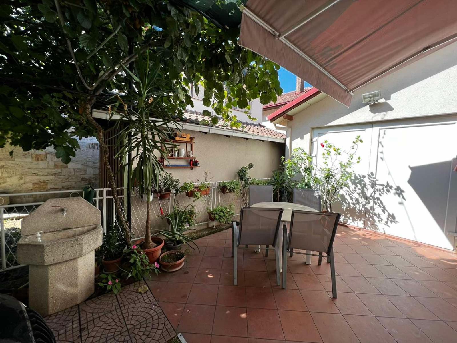 Charming cozy apartment Gewgelija Zewnętrze zdjęcie